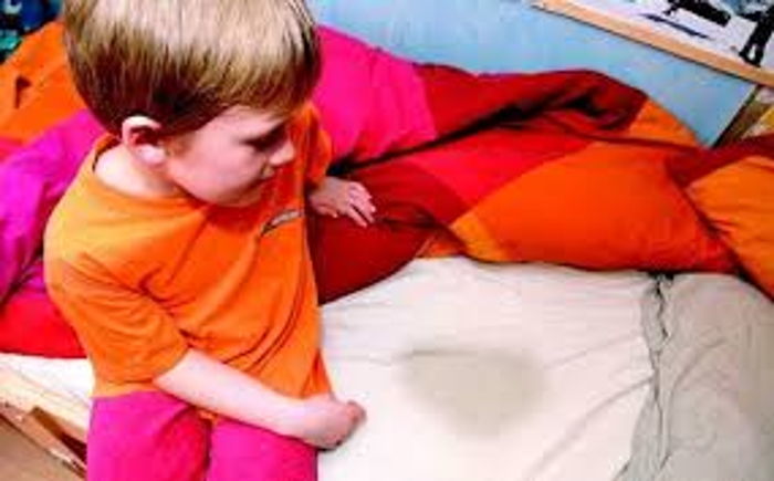 ÇOCUKLARDA ALT ISLATMA