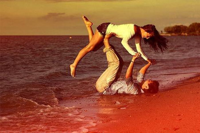 Hiç düşündünüz mü sevgiliniz niye yaşamınızda diye?