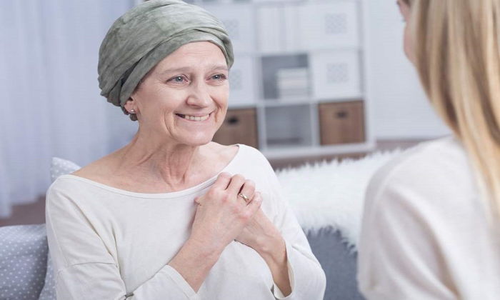 KANSERLE MÜCADELEDE İLK ADIM: PSİKOLOJİK DESTEK