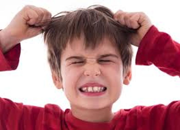 ÖFKELİ ÇOCUKLAR VE KONTROL EDİLMEYİ BEKLEYEN ÖFKELERİ!