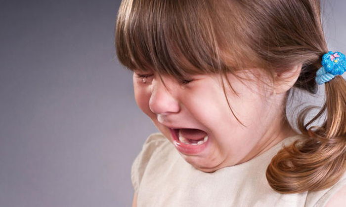 Sebepsiz Yere Ağlayan Çocuğunuza Karşı Nasıl Bir Tutum Sergilemelisiniz?